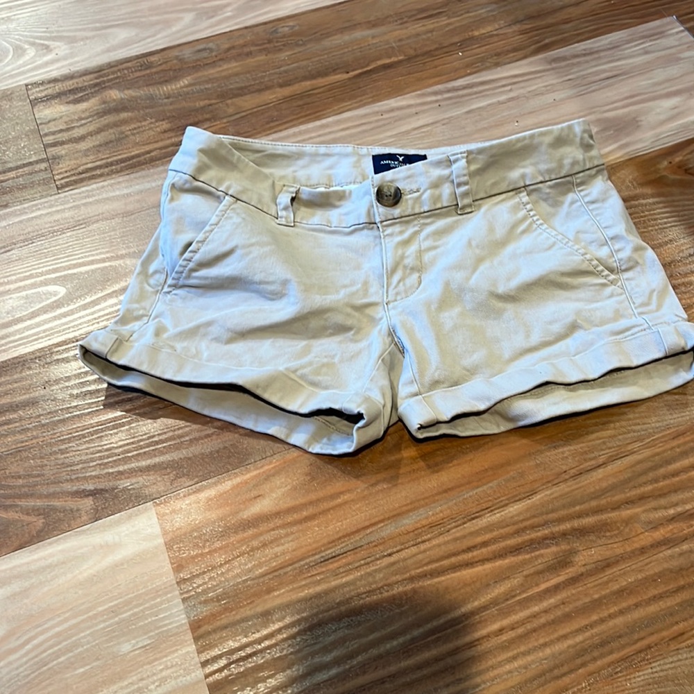 American Eagle khaki shorts
